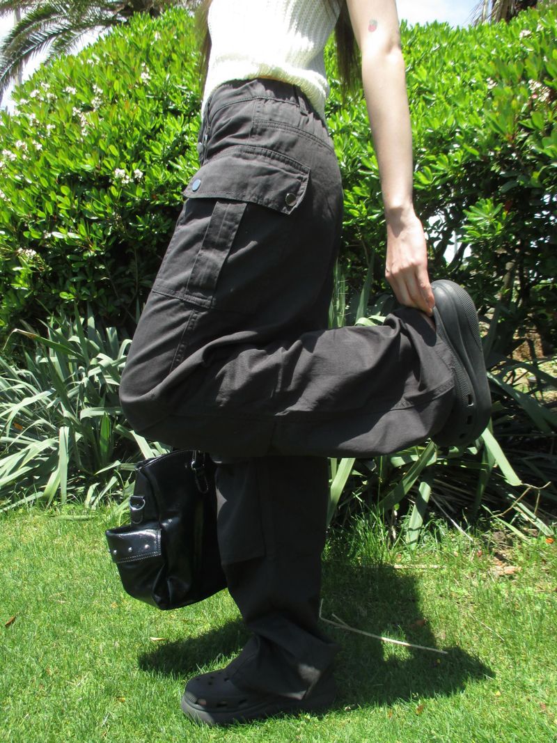 pintuck cargo pt