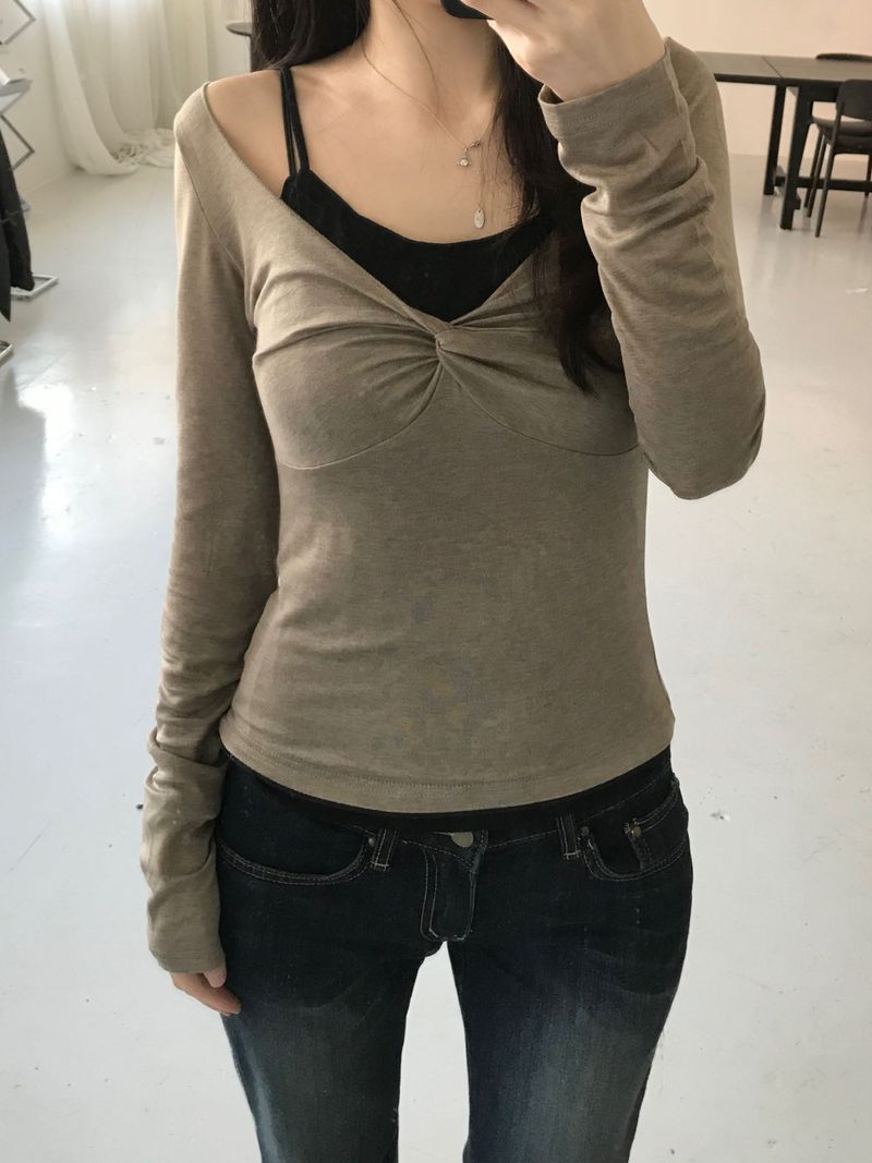 Luna Twisted T-Shirt (3color)