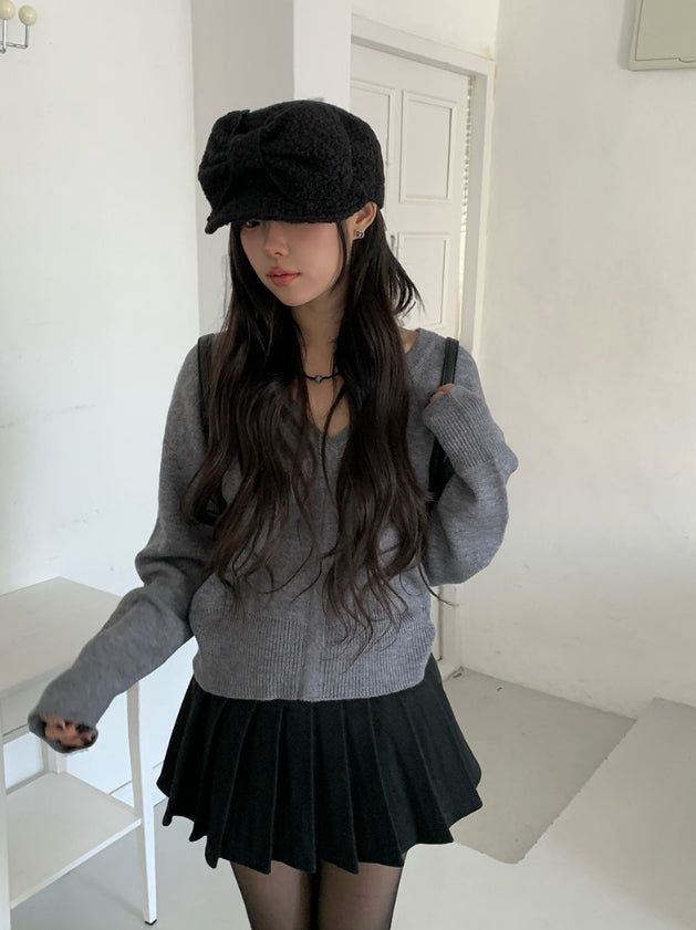 anyonemore（エニーワンモアー）の「ローゼル ホルターストラップオフザショルダーVネックニット（トップス）」