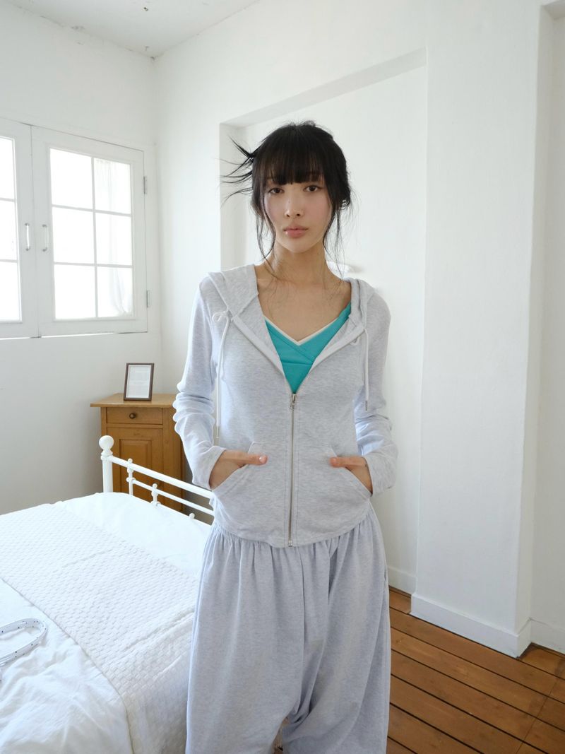 soft slim hoodie