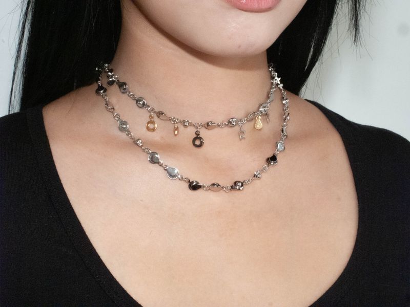 [MADE] open close charm necklace
