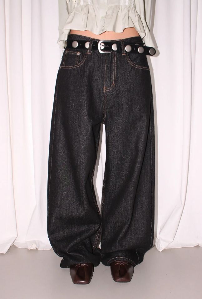 AAKE（アケ）の「CINCH-BACK WIDE DENIM（Pants）」