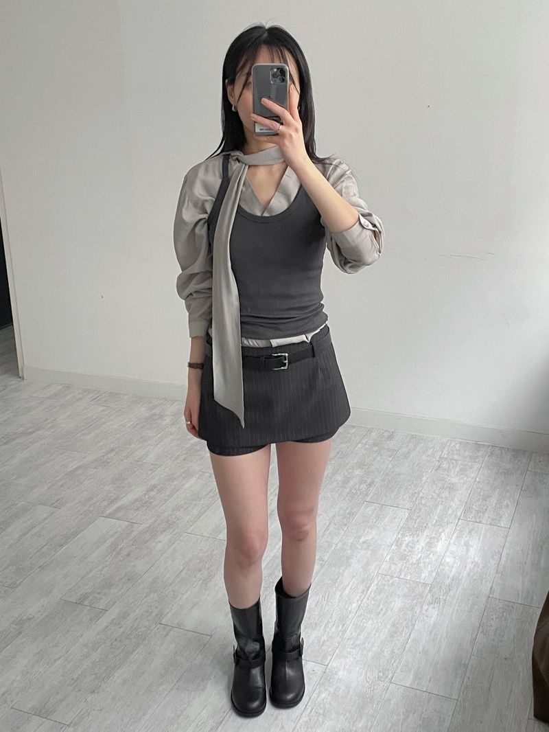 Ribbed sleeveless top