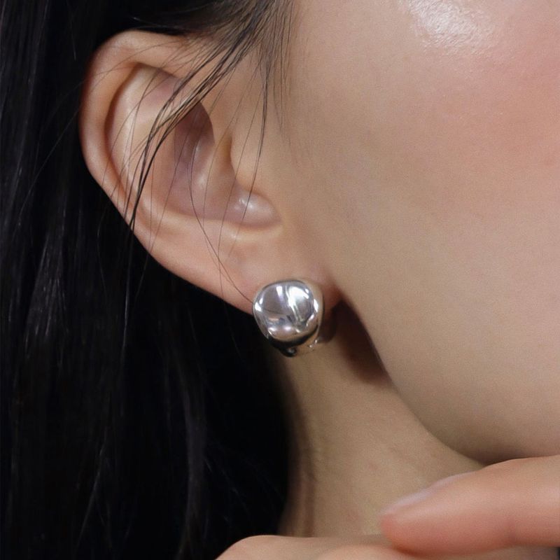 studio HAE(スタジオヘ)の「【MADE】 Pinch earring glossy(Accessories)」
