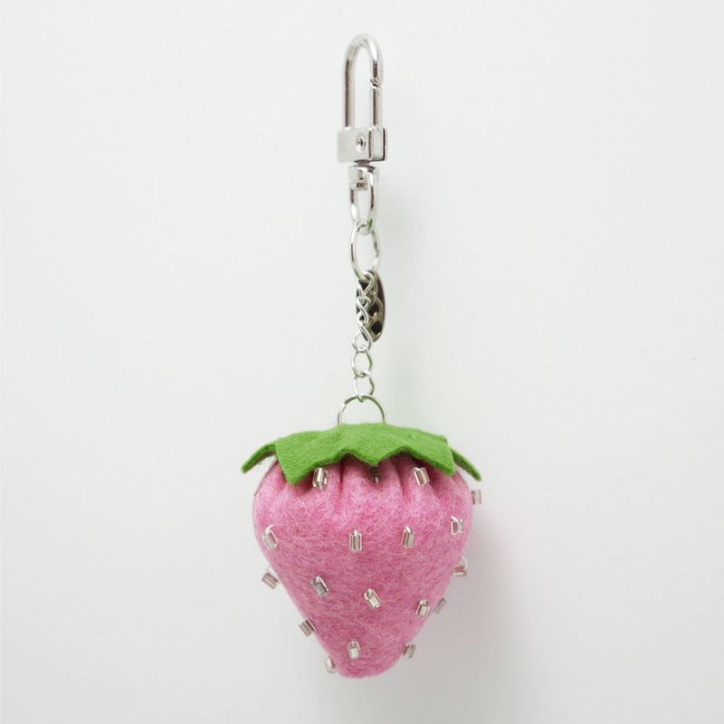soften（ソプン）の「[soft keyring] shining berry (pink)（Toys/Key Holders）」
