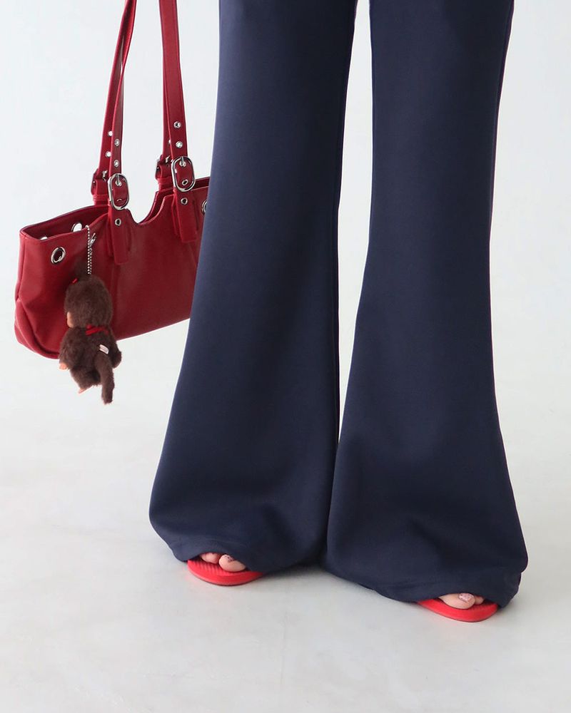 Yuki Slim Banded Bootcut Long Pants