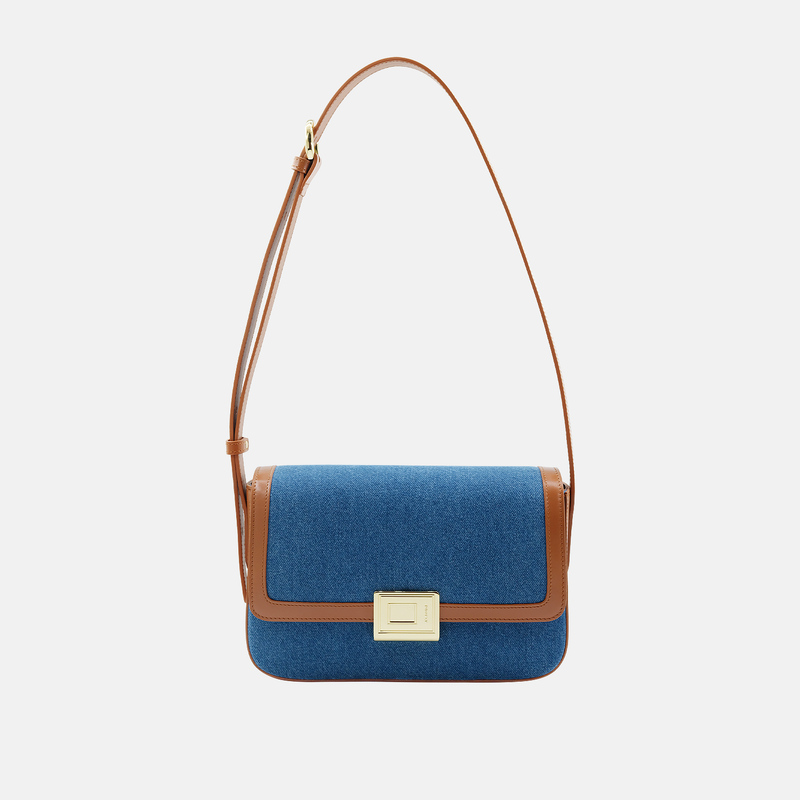 A.Cloud(エークラウド)の「Tannin Book Lock Baguette Bag-Big(Bags)」
