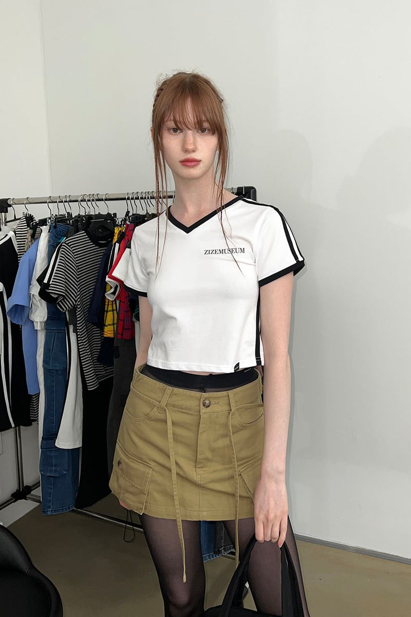 V LINE SPORTY T-SHIRTS (WHITE)