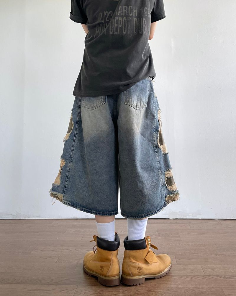 Destroyed Camouflage Denim Half Pants