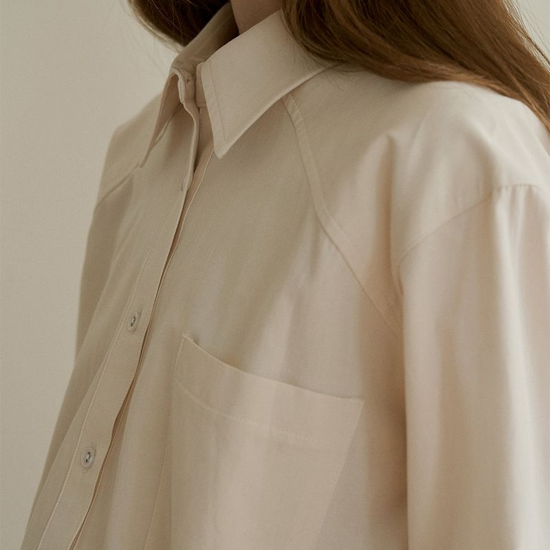 Soft raglan shirt