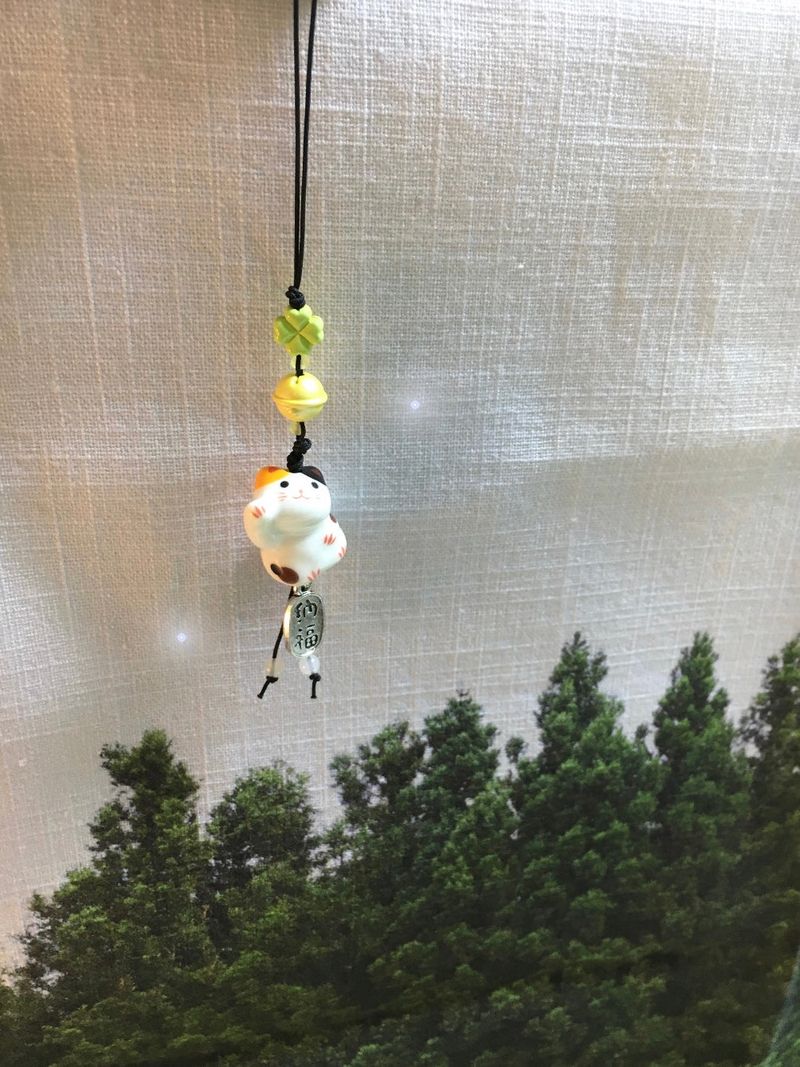 Lucky cat keyring