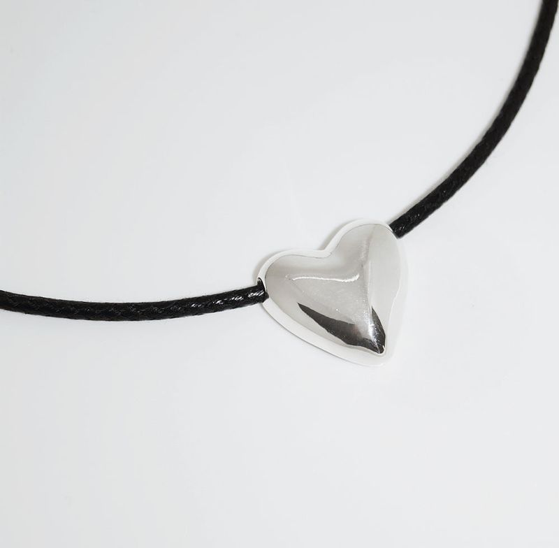HEART STRING SILVER NECKLACE