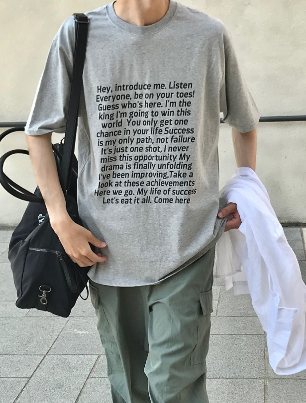 Square frame lettering shorts sleeve T