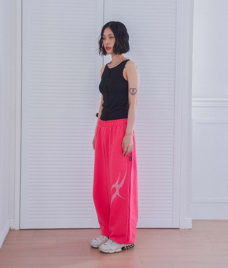 half logo sleeves_black