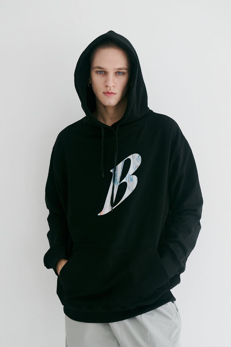 BSRABBIT(ビエスラビット)の「BSR2223FWPO058 B LOGO HOODIE BLACK(Tops)」