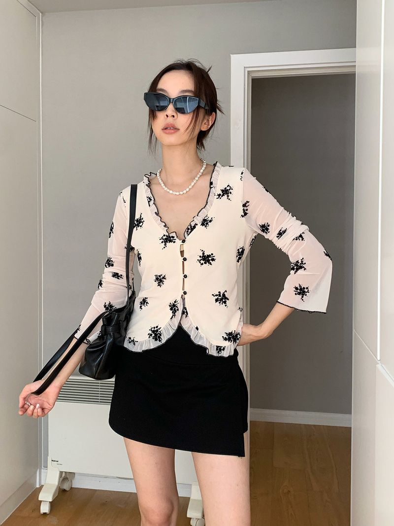 retro floral ruffle long-sleeve blouse