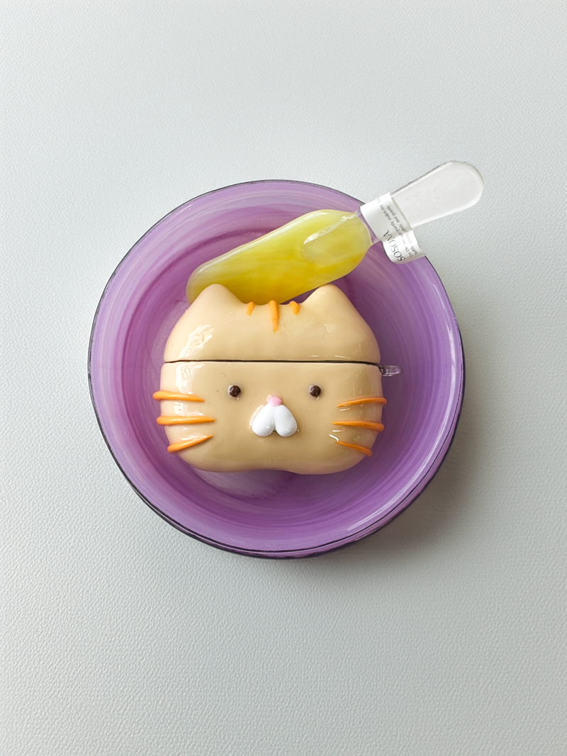 【MADE】 Cheese Cat AirPods Case