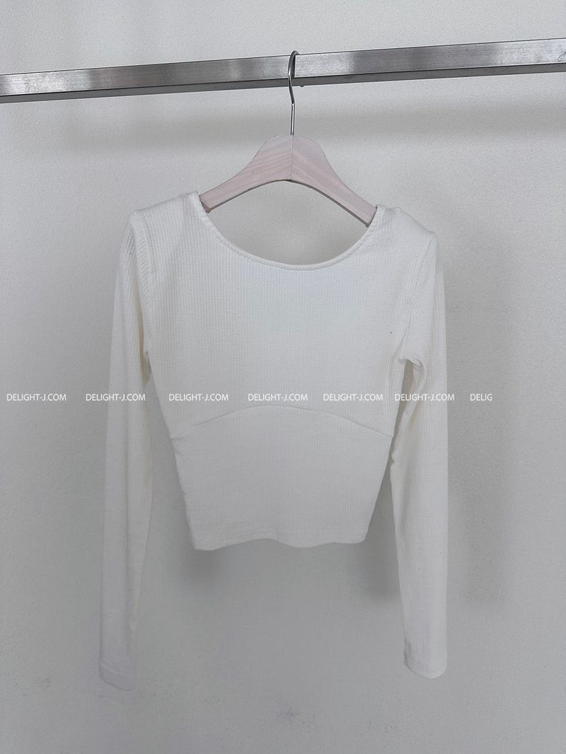 Slit Deep U-Neck Shoulder Pad T-Shirt