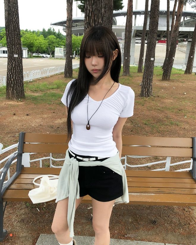 ULAN（ユレン）の「Jenne Shirred V-neck Slim Short Sleeve（Tops）」