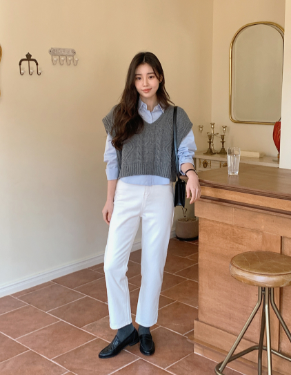 Cable V-neck Cashmere Knit Vest (4color)