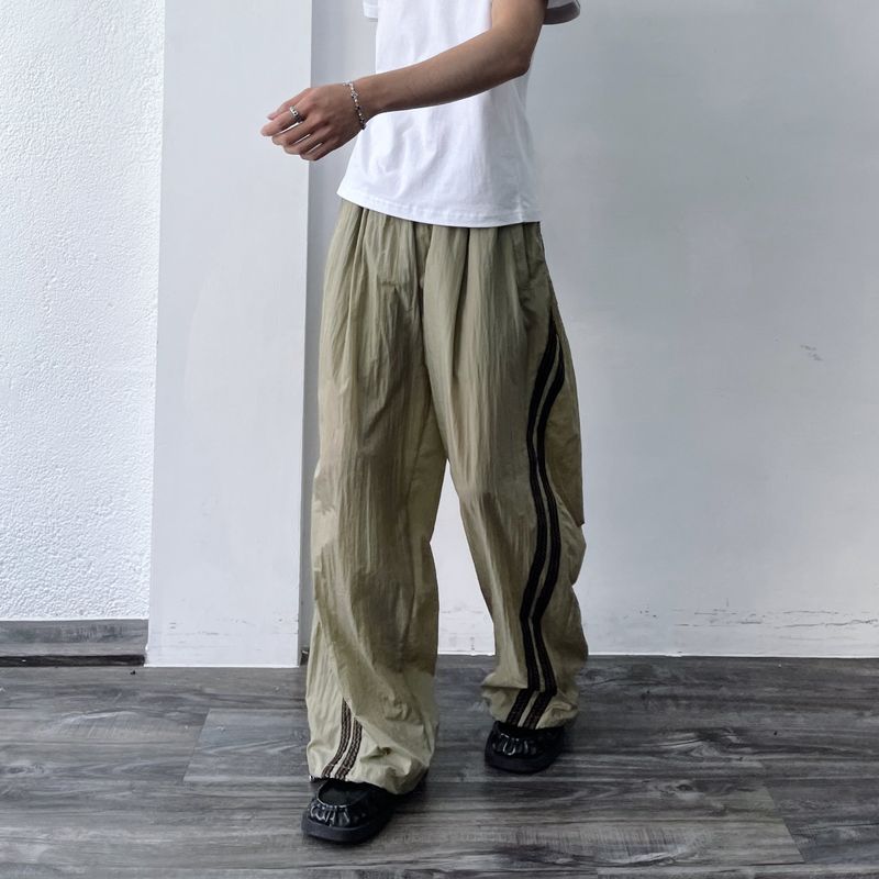 Crumpled Texture Line-Detail Pants