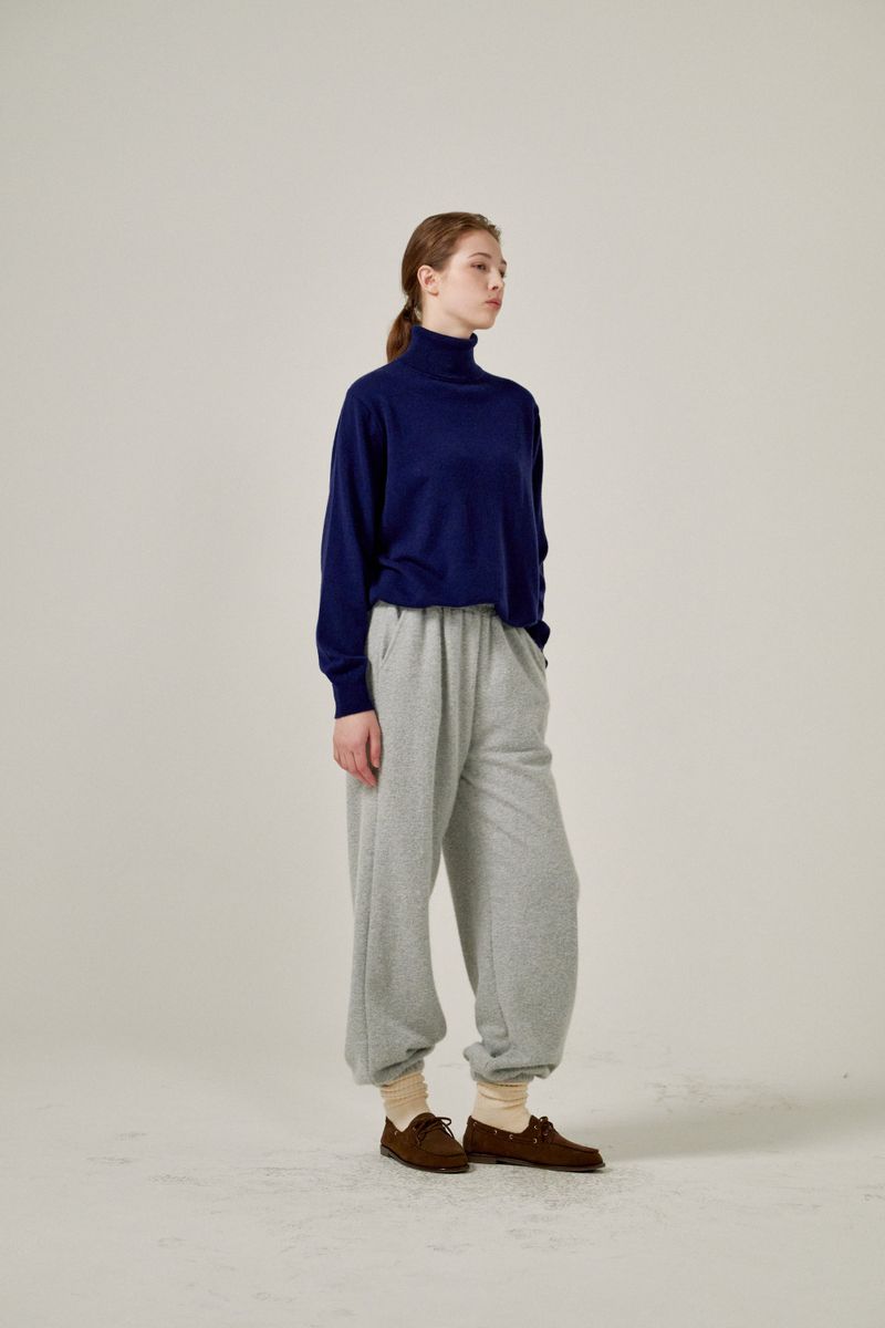 Cashmere turtle neck knit (Navy)