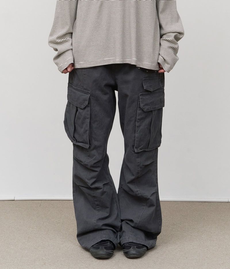 HIFIFNK(ハイファイファンク)の「Dyed Stud Cargo Pants(Pants)」