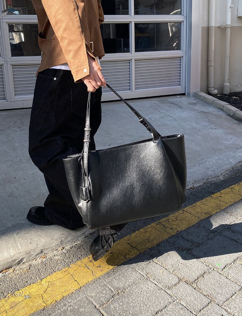 No.1107 leather tote shoulder bag