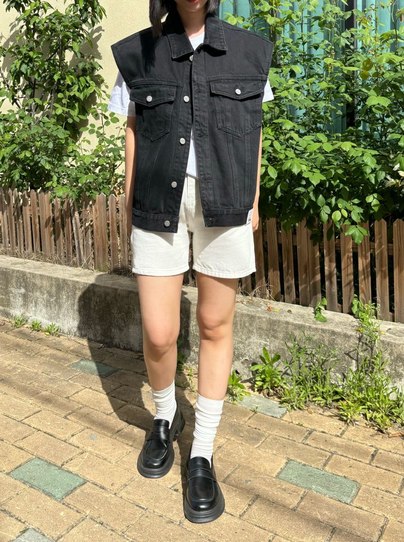 LOOSE FIT BLACK DENIM VEST code 21012