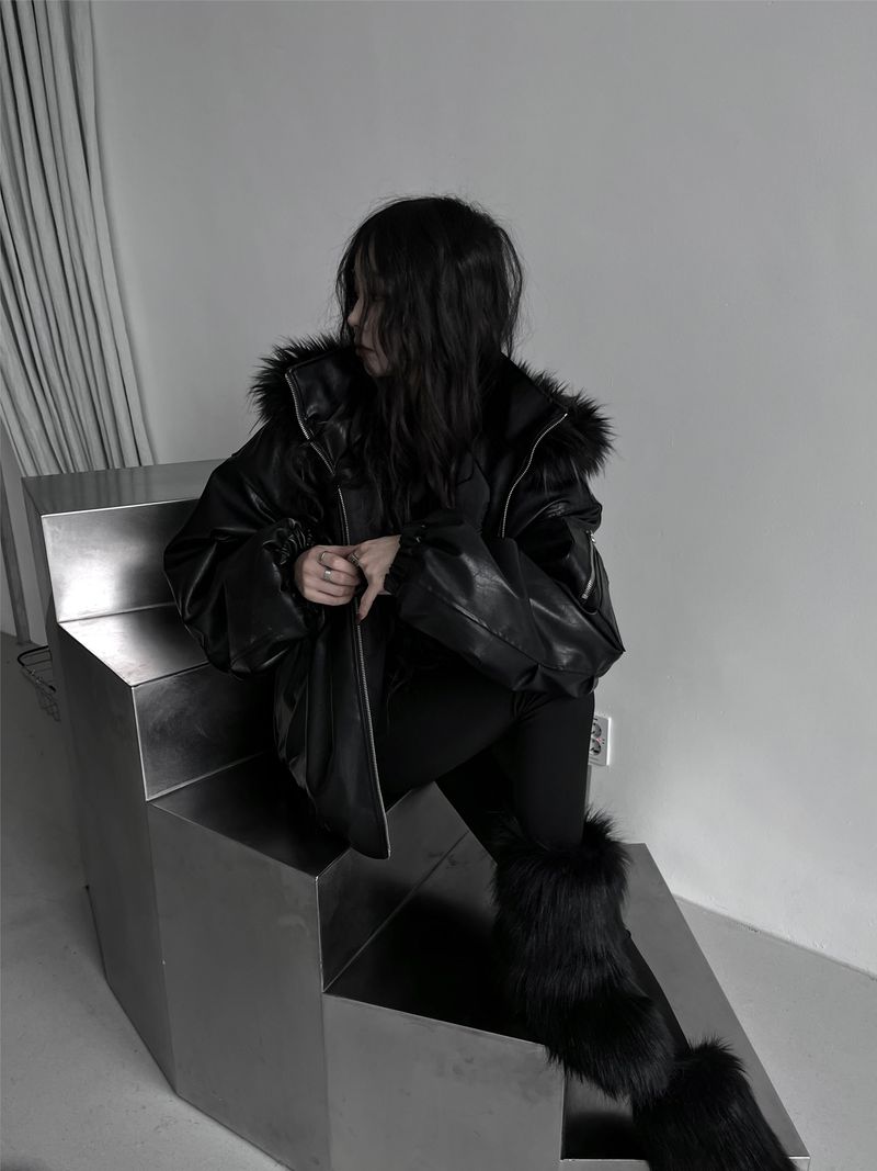 overfit fur hood leather jacket