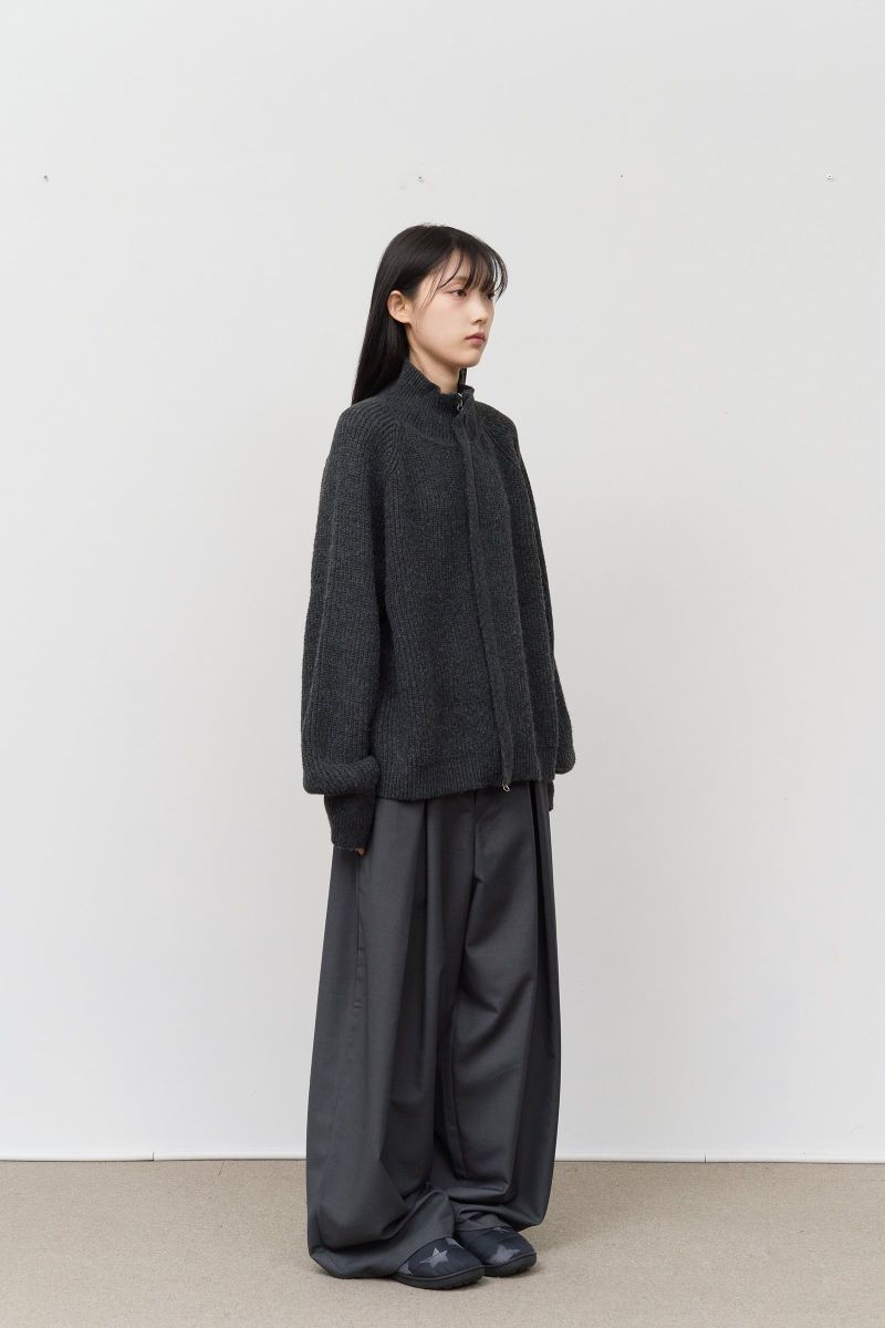 Standard Knitted Zip Up