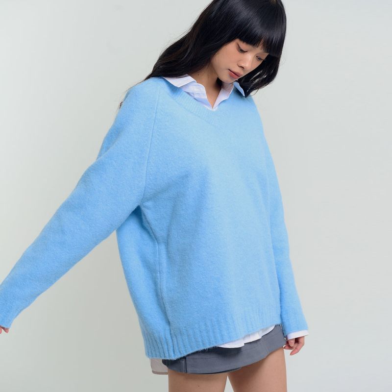 Soft Brushed V-Neck Knit Sky Blue