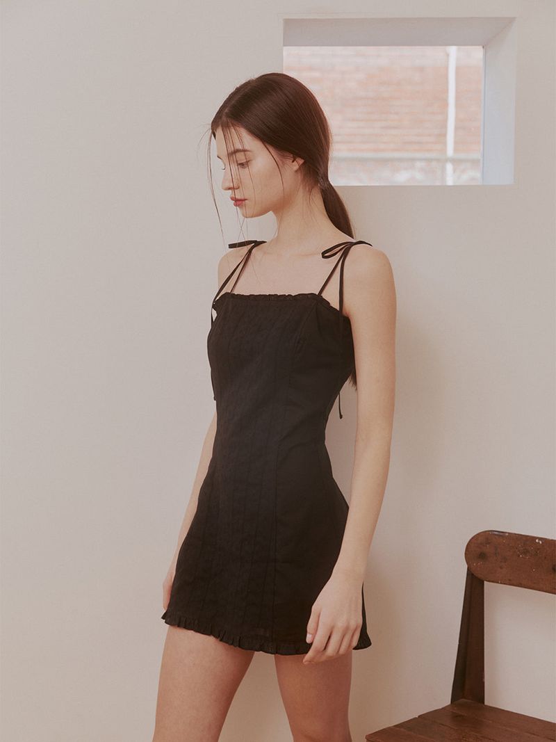Lace frill mini dress (Black)