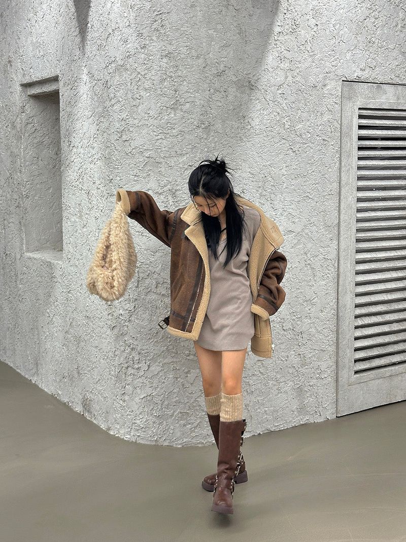 Oversized Fit Leather Wool High-Neck Mustang