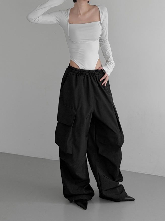 mnem（ムネム）の「(Unisex) Lukin Big Pocket Cargo Wide Pants（Pants）」