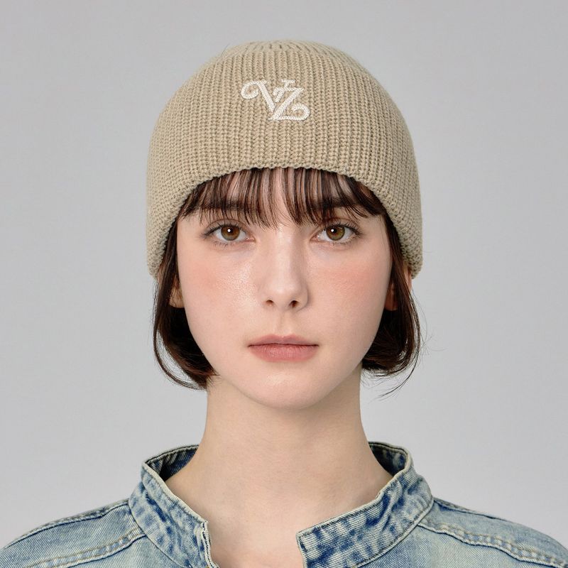 VARZAR（バザール）の「リーフ VZ ロゴウォッシュドビーニー / ベージュ（帽子）」