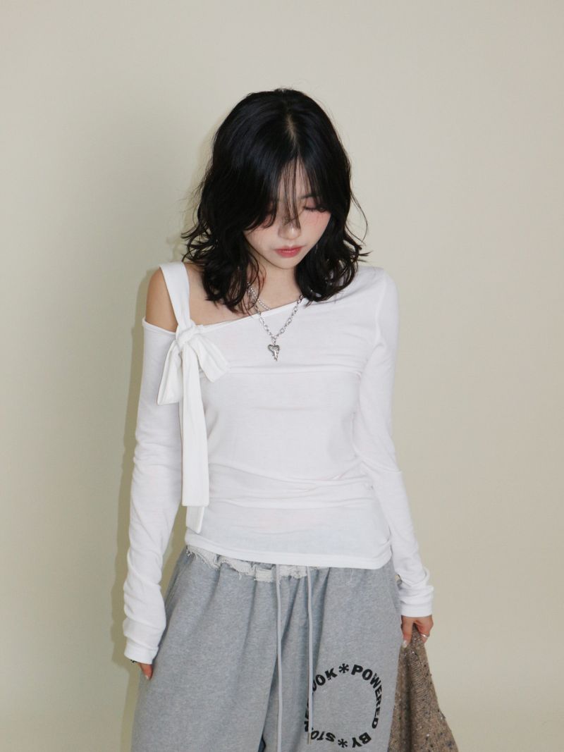 (Napping T-shirt) Euren One Shoulder Ribbon Tie Long-Sleeved Warmer T-Shirt