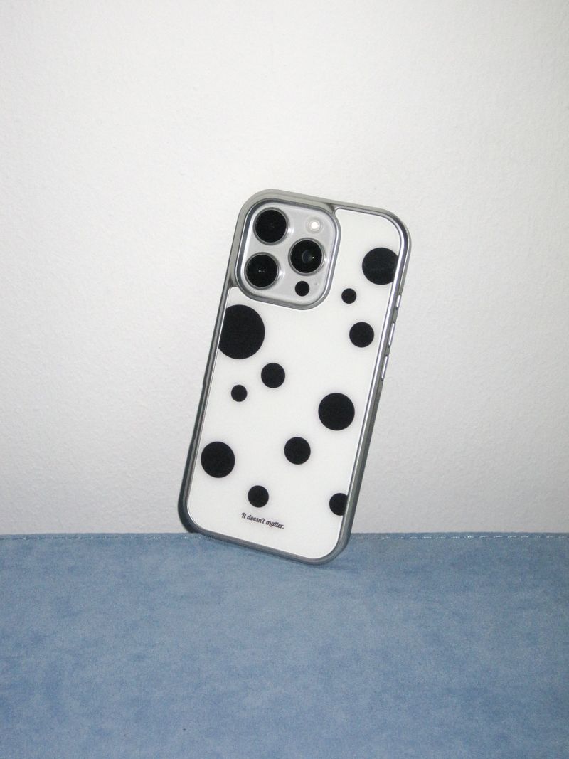 Dot phone case