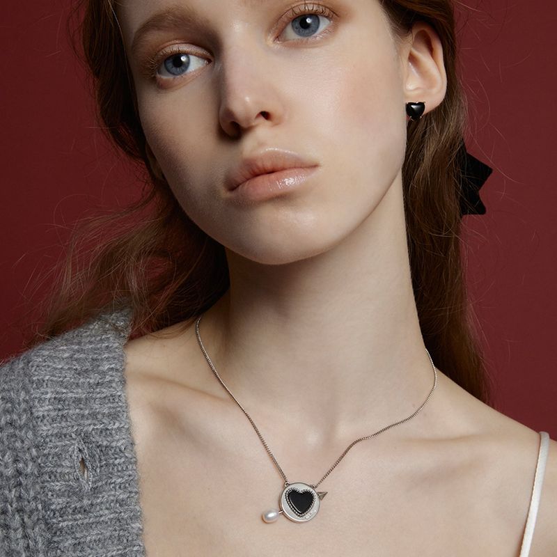 Cupid Coin Necklace_Silver