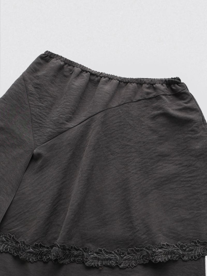 Unbalanced Lace Midi Skirt_Balck