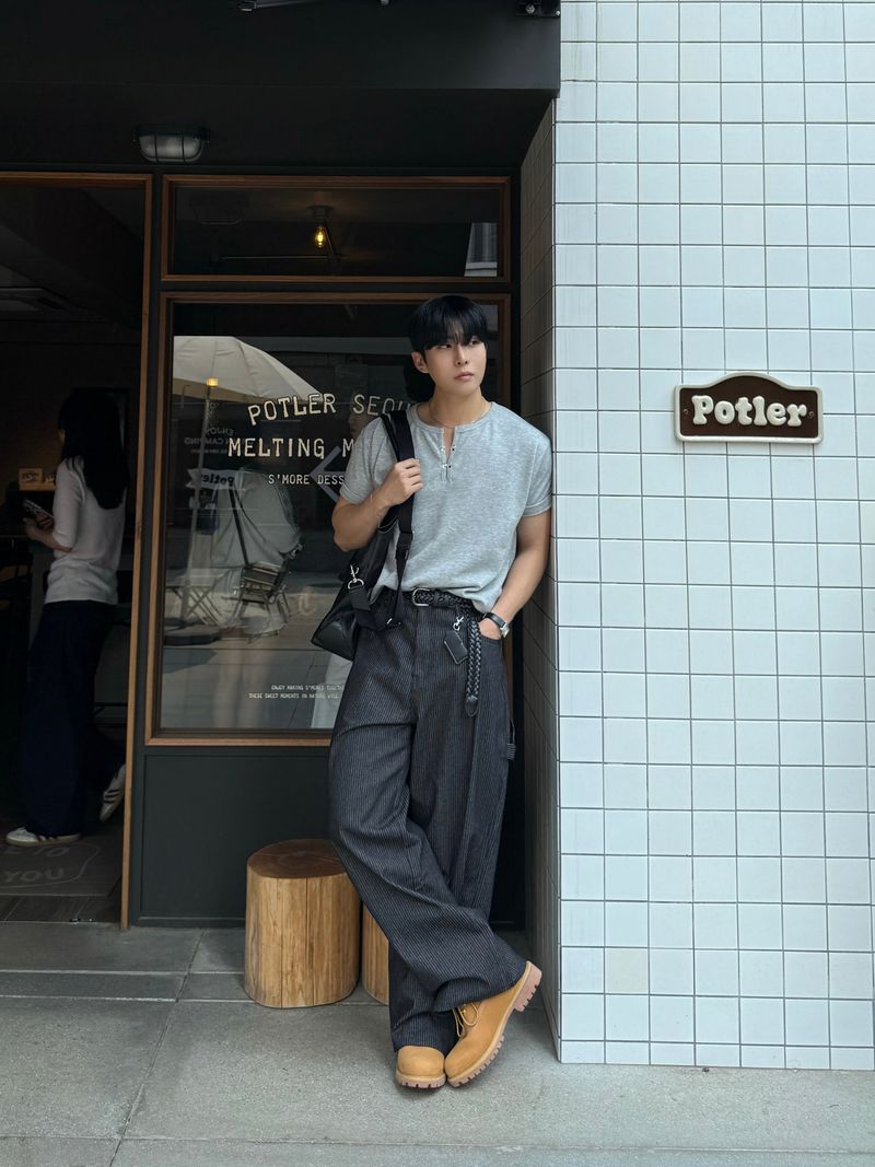 Pint stripe denim pants