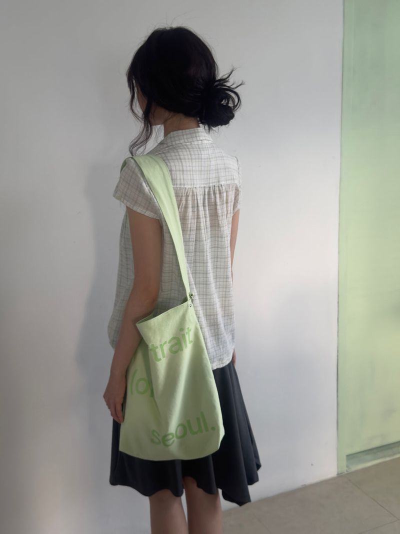 Portrait Wide Strap Shoulder Bag - Apple Mint