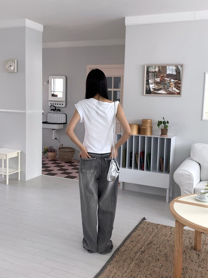 pebbled hip lettering unbalanced sleeve sleeveless