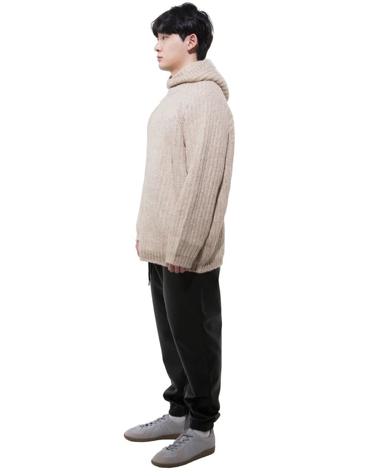 フードつきニット-BEIGE (送料込)- WooStore