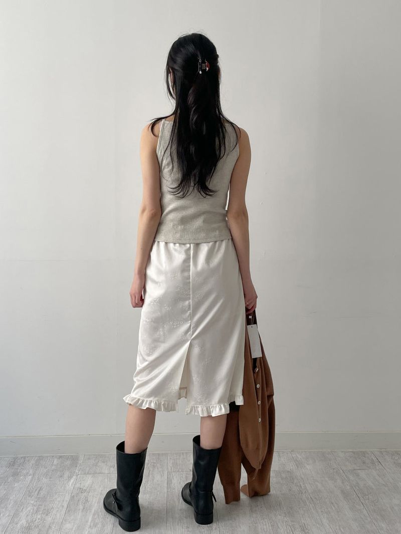 Minimal Square Ribbed Sleeveless