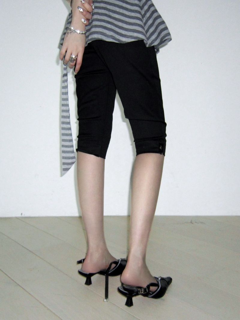 Capri pants