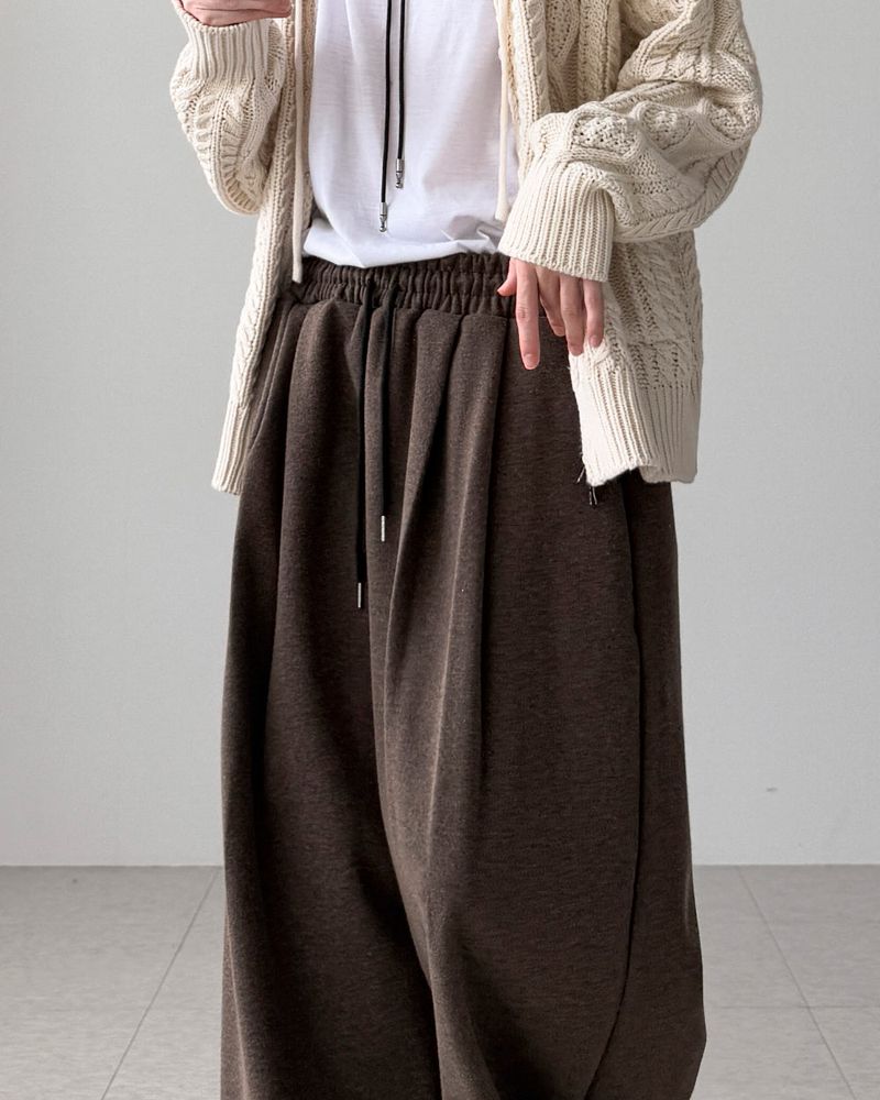 Nikuatsu Two Tuck Balloon Pants