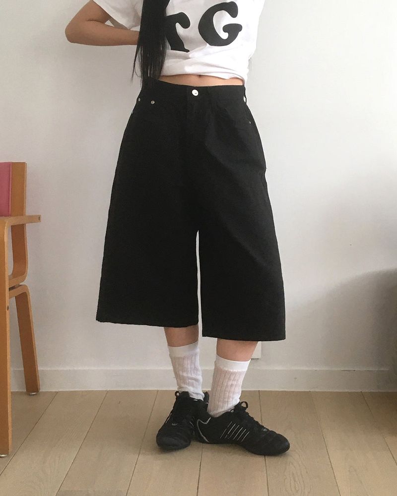 Cruee 3/4 Length Bermuda Pants