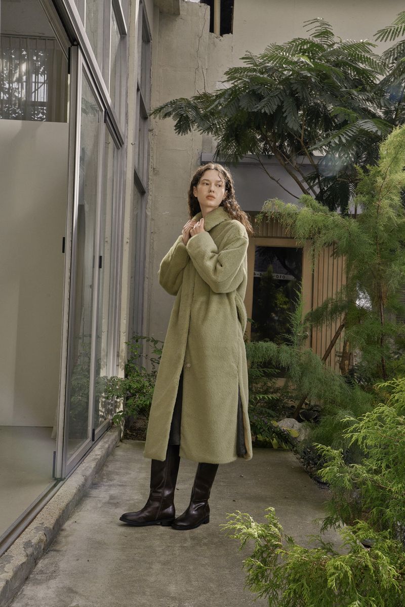 cle(クレ)の「FAKE FUR LONG COAT_GREEN TEA(Jackets/Outerwear)」