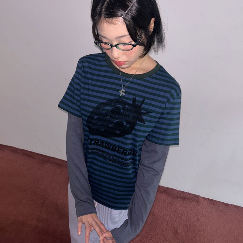 wonder visitor（ワンダービジター）の「アッシュストロベリーレイヤード長袖Tシャツ  [3 color]（トップス）」